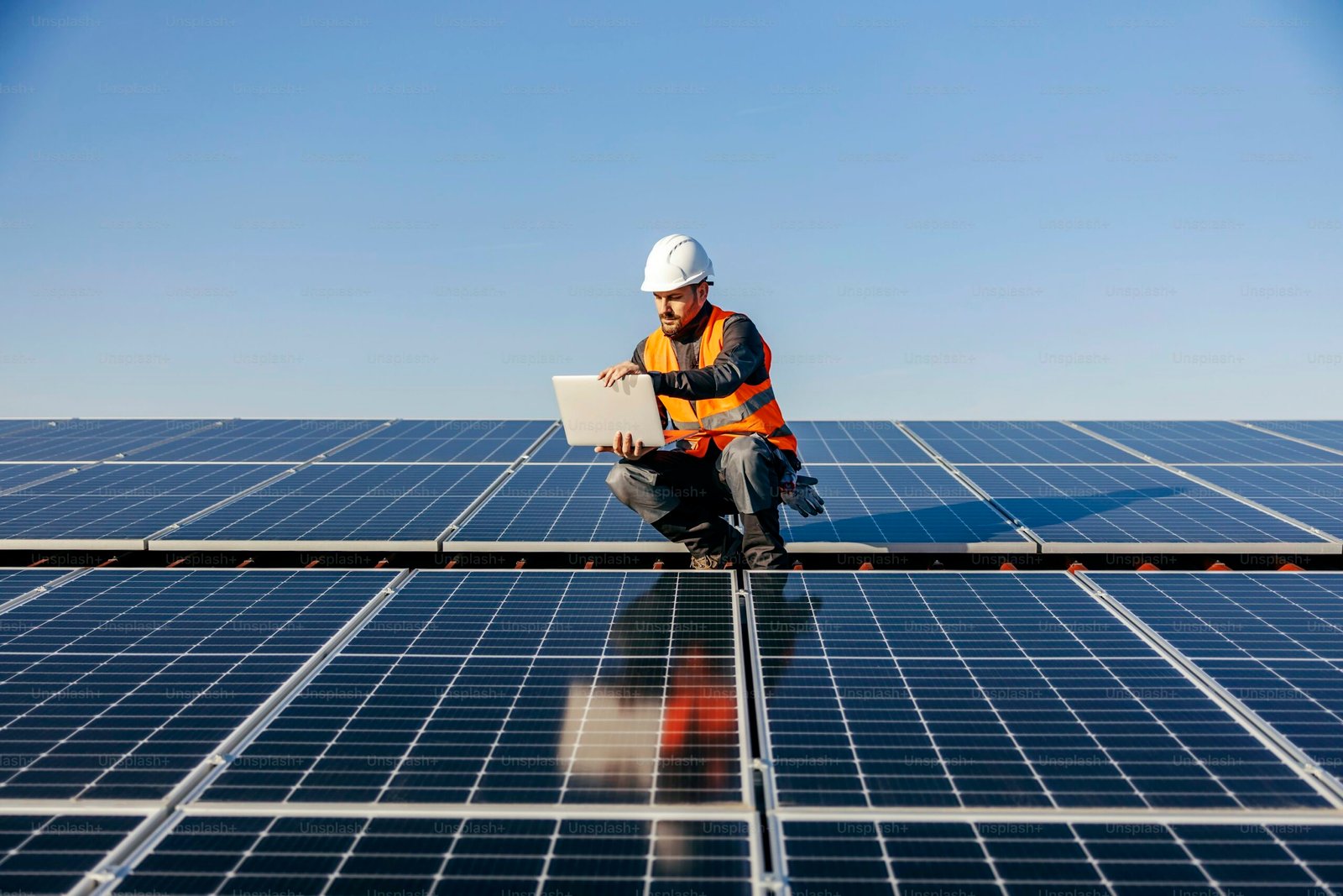 🌞 Breakthrough in Renewable Energy: Scientists Achieve 50% More Efficient Solar Cell